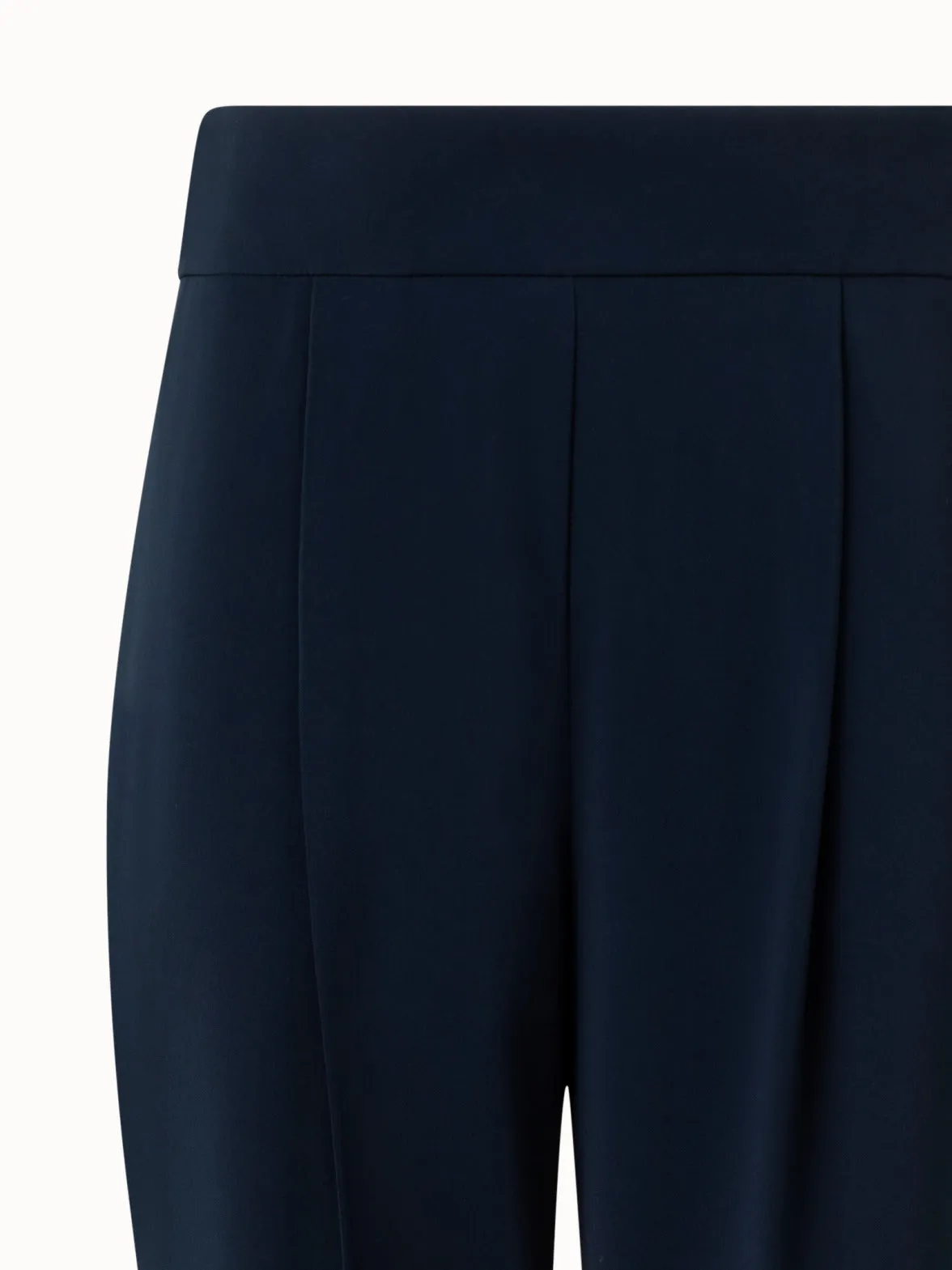 Casual Pants in Signature Lasercut